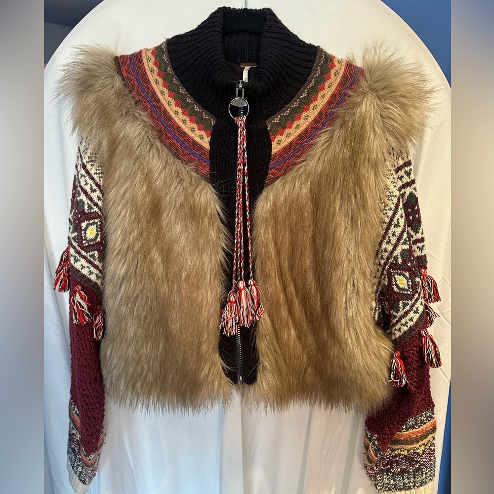 Free People sweater/jacket